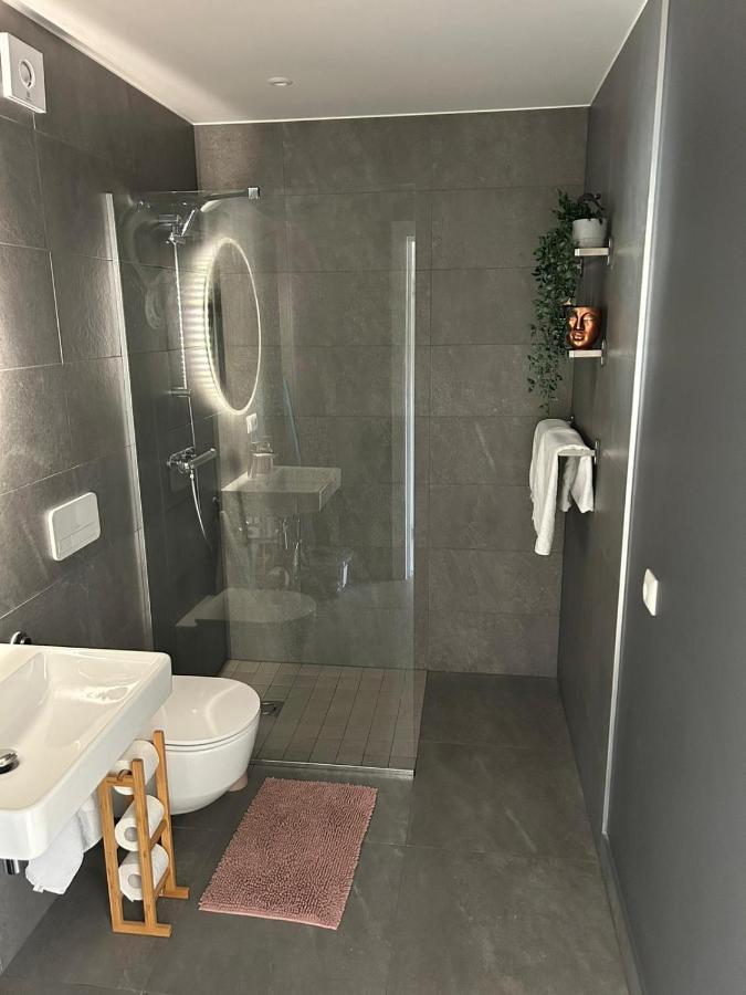 Albatross Getaway By The Sea, Spa And Forest With A Terrace Ķesterciems 外观 照片